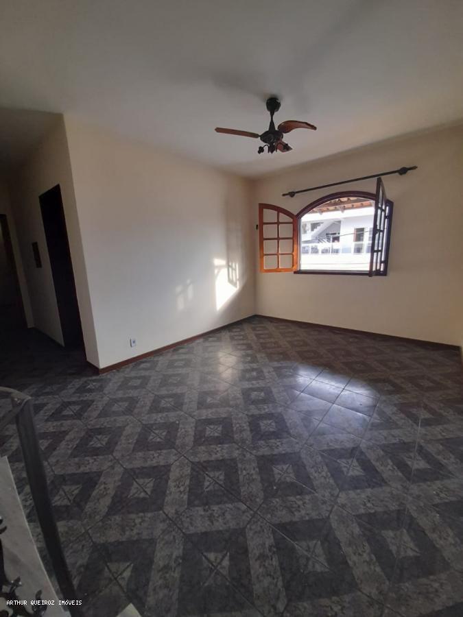 Sobrado, 3 quartos, 200 m² - Foto 1