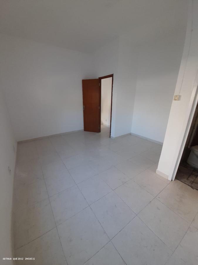 Casa, 6 quartos, 130 m² - Foto 9